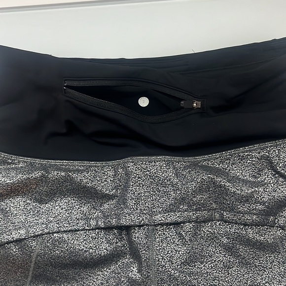 They are perfect condition! only worn 2 times - Picture 4 of 4